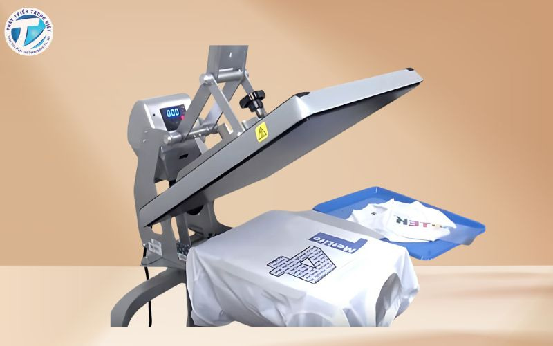 Máy ép nhiệt áo thun là thiết bị dùng để in hình ảnh lên bề mặt áo thun